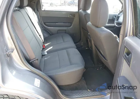 2012 Ford Escape Xlt z USA, uszkodzony, nr VIN 1FMCU9D73CKA19398